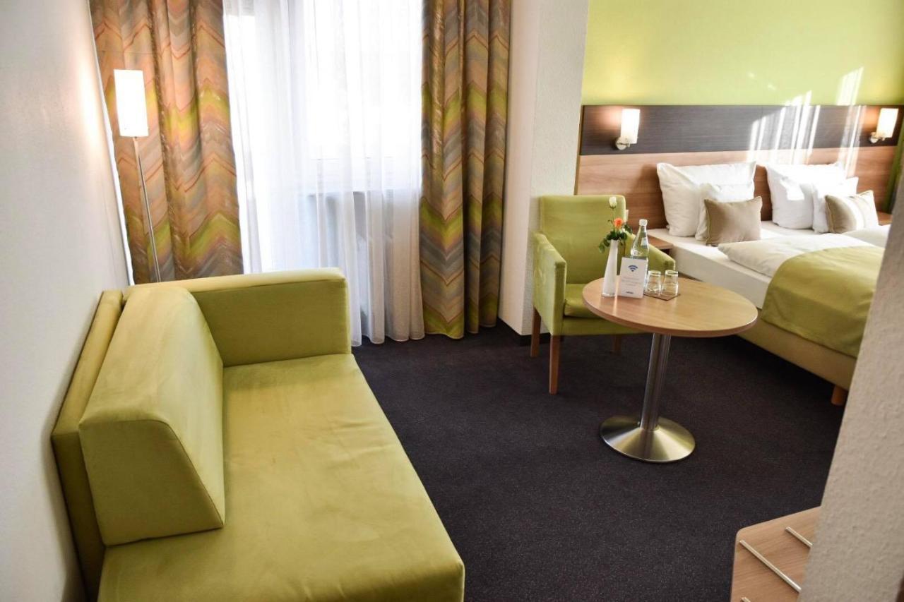 Martins Klause Airport Messe Hotel - Self Check-In - Air Conditioning Leinfelden-Echterdingen Buitenkant foto
